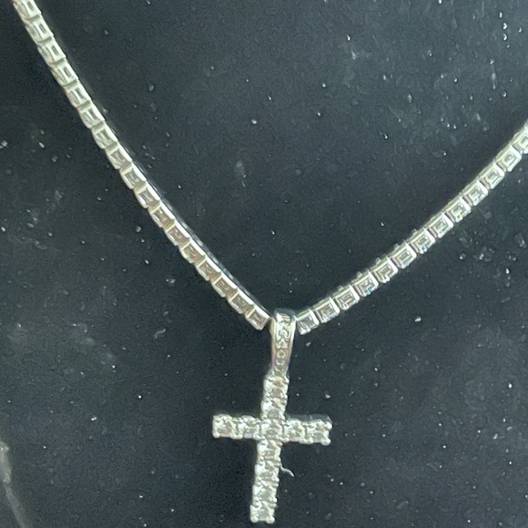Cross Necklace - Picture 2 of 3